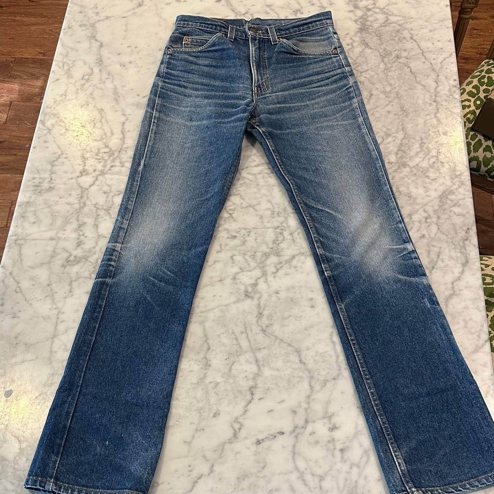 Vintage Levi’s 517 bootcut jeans fit like a 25